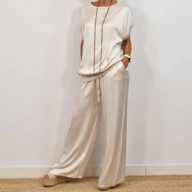 Danica | Timeless Two-Piece Suit